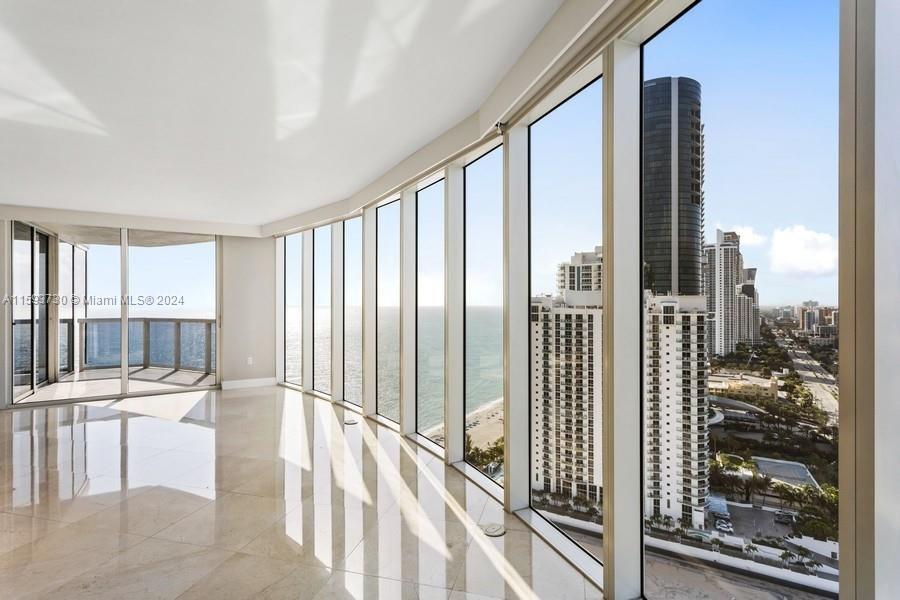 18911 Collins Ave # 2805