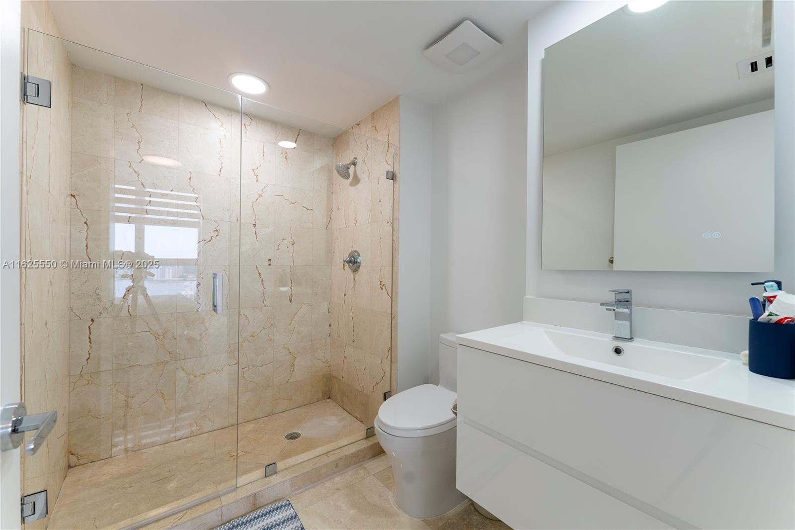 19111 Collins Ave # 3608