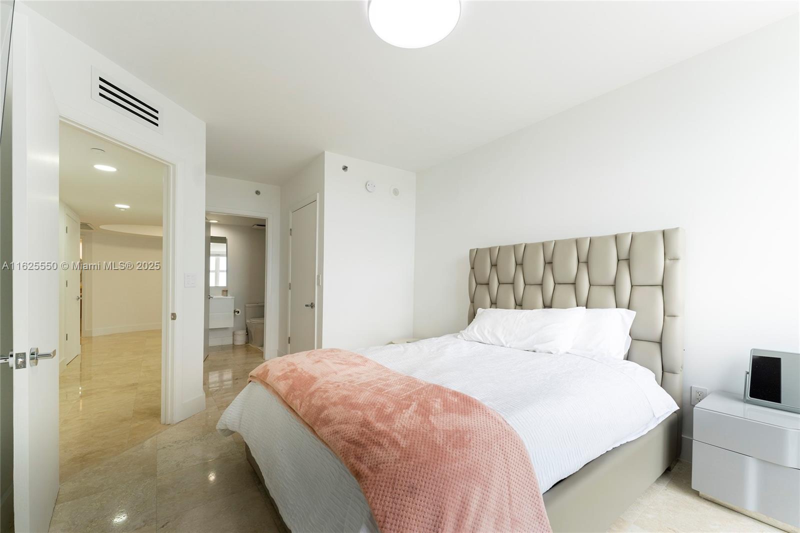 19111 Collins Ave # 3608