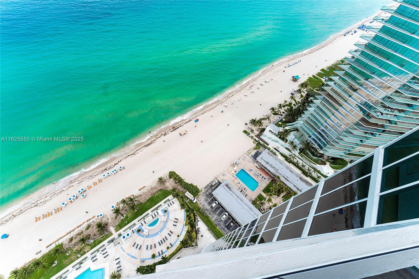 19111 Collins Ave # 3608