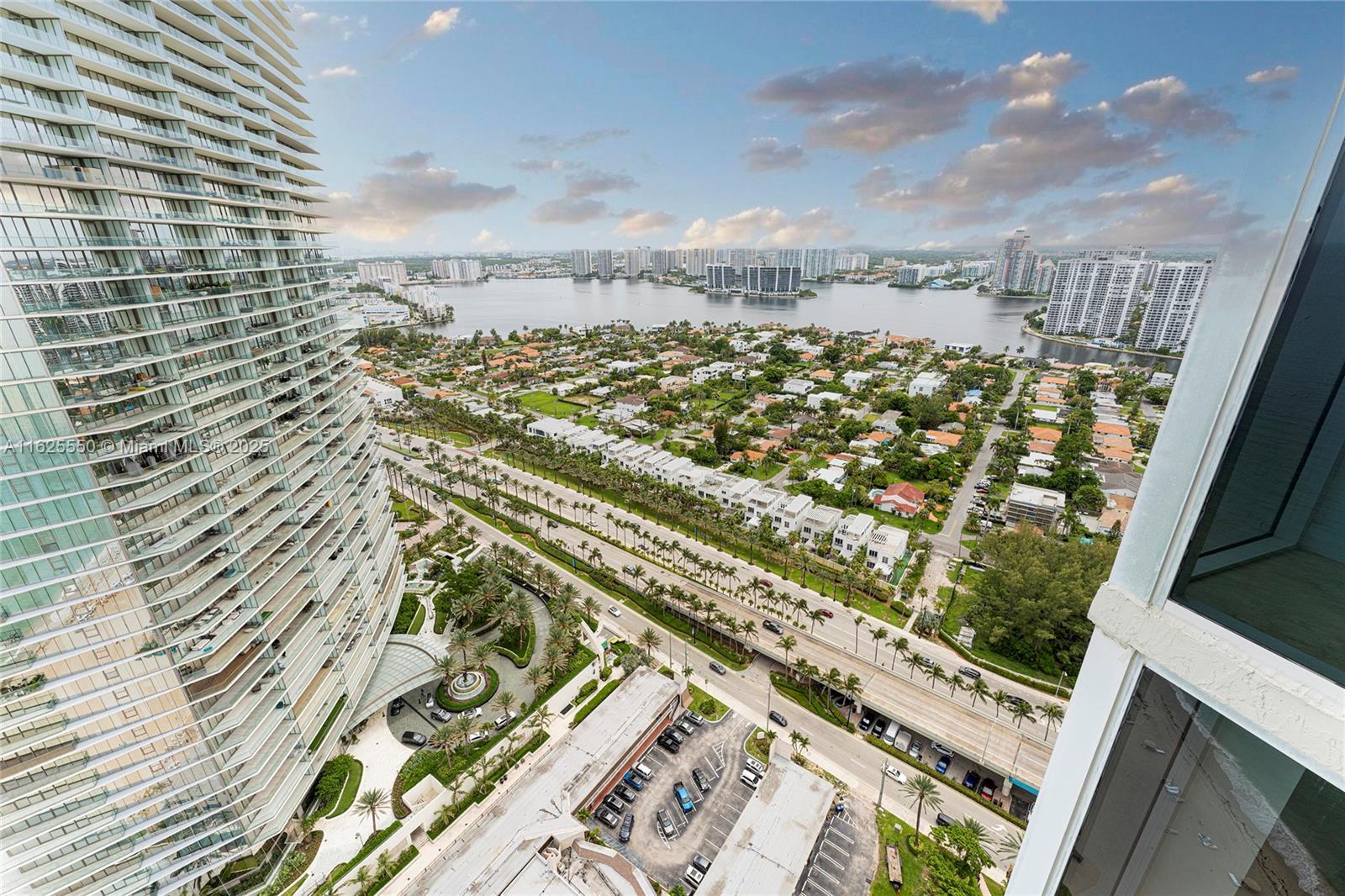 19111 Collins Ave # 3608