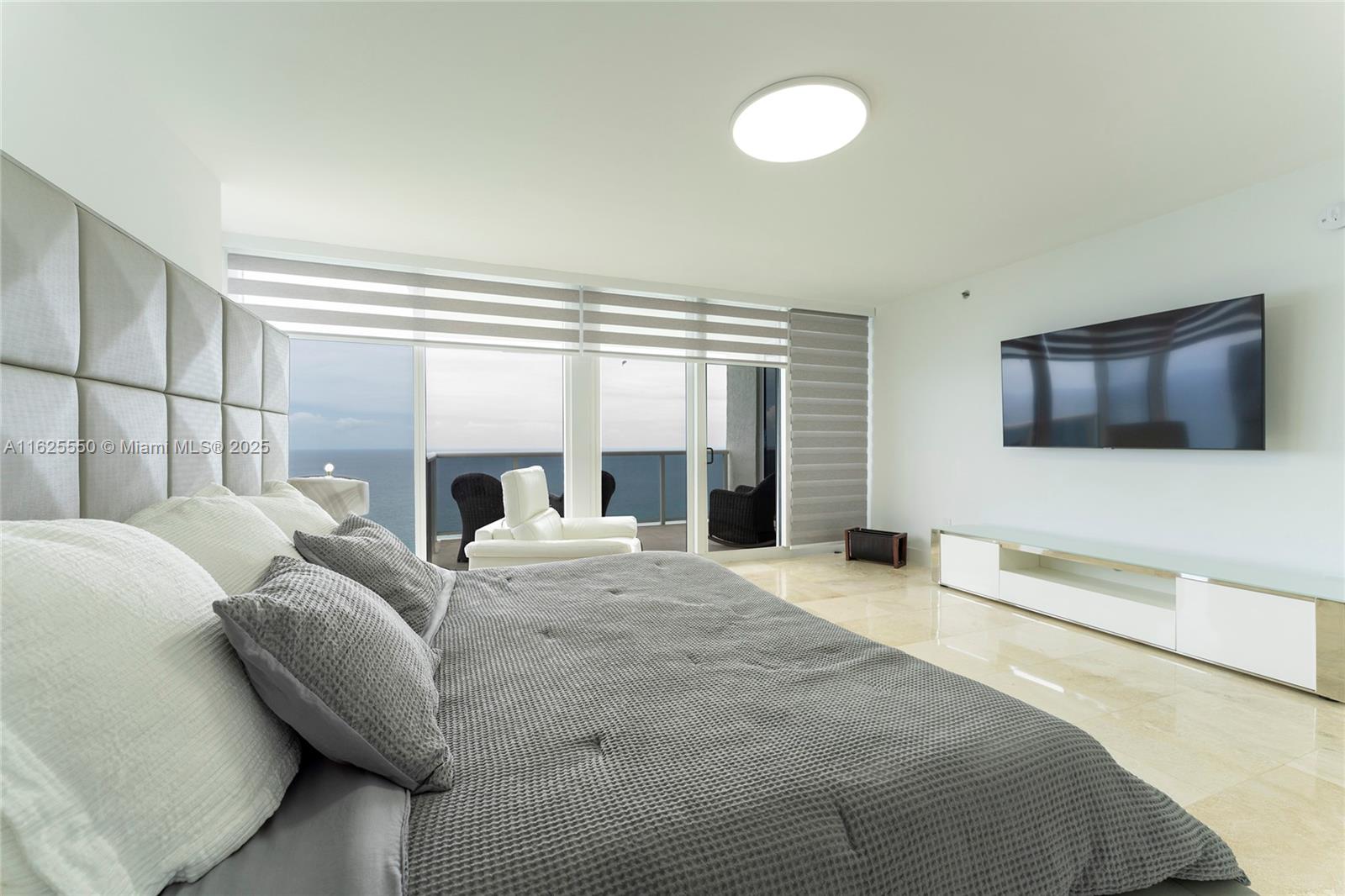 19111 Collins Ave # 3608