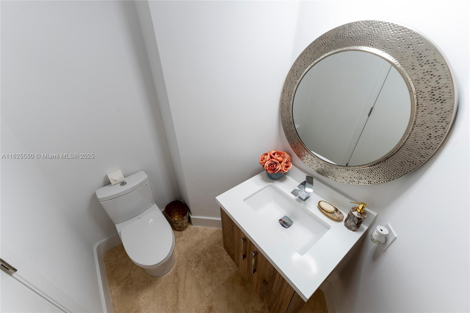 19111 Collins Ave # 3608