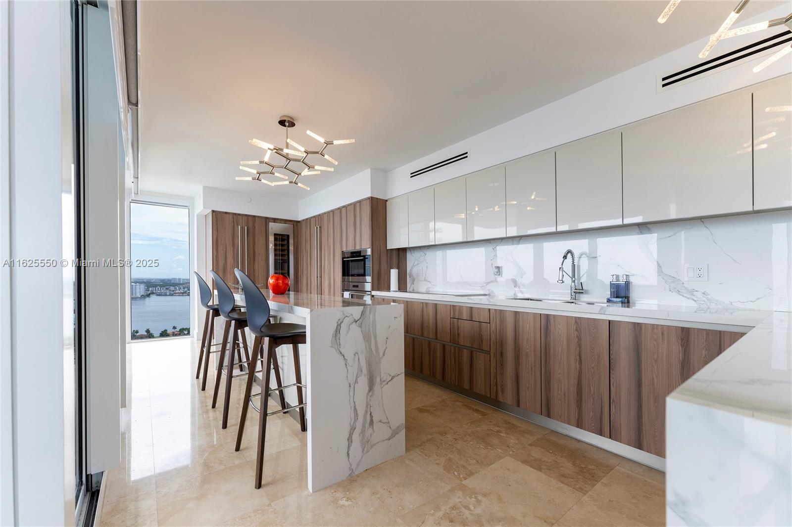 19111 Collins Ave # 3608