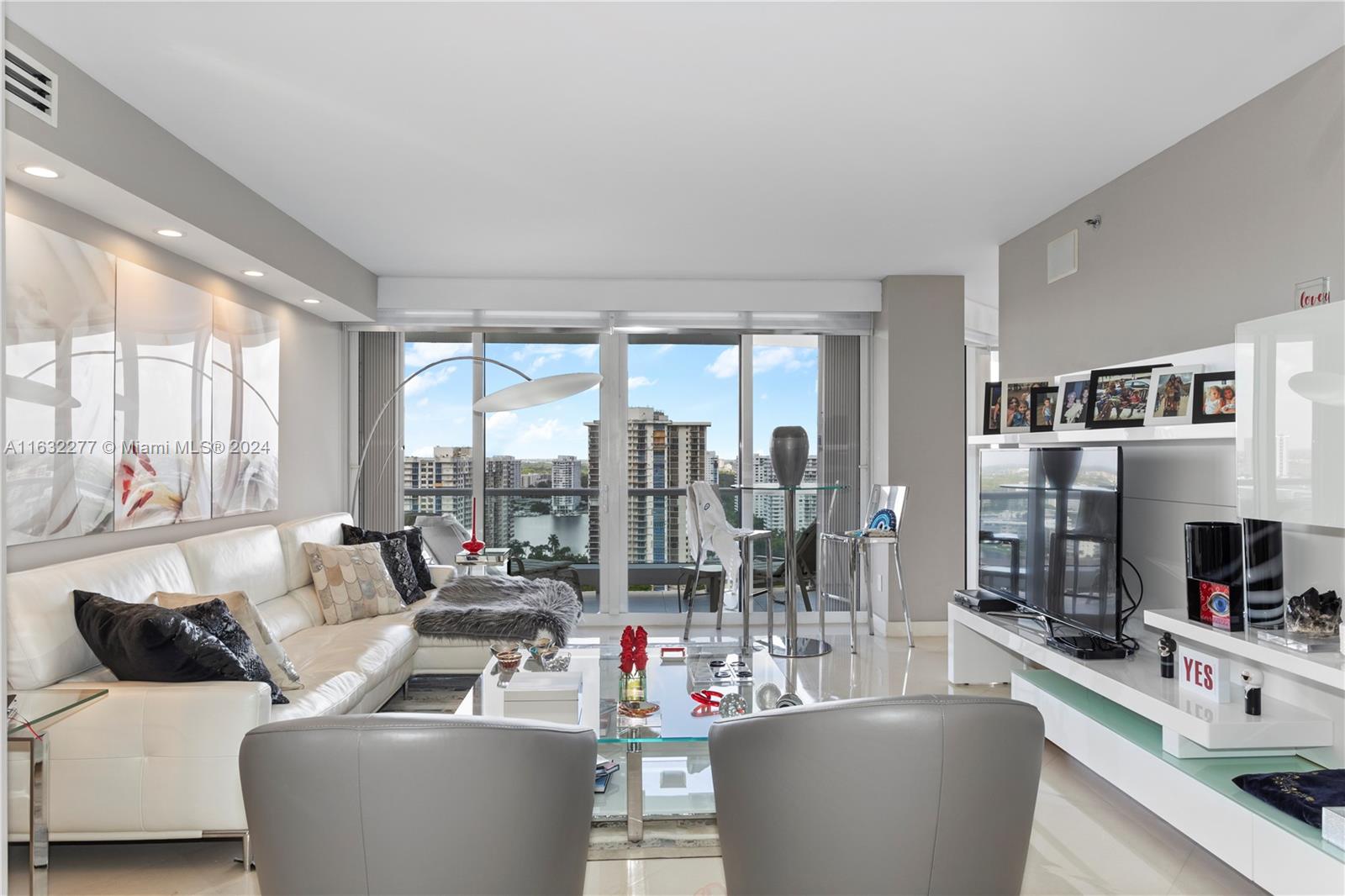 7000 Island Blvd # 2108
