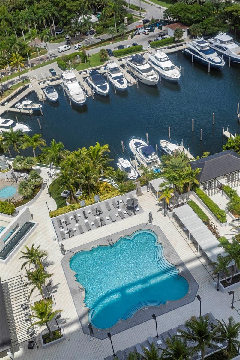 7000 Island Blvd # 2108