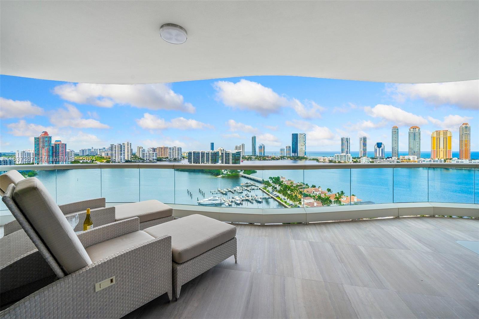 6000 Island Blvd # 2103