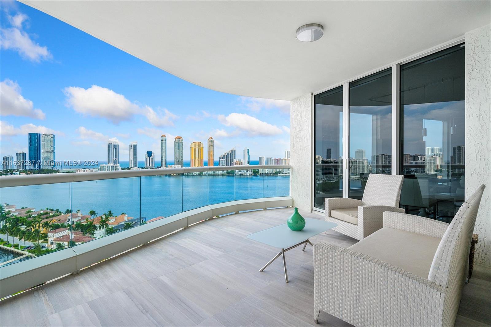 6000 Island Blvd # 2103