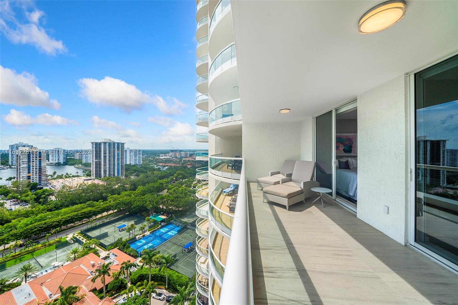 6000 Island Blvd # 2103