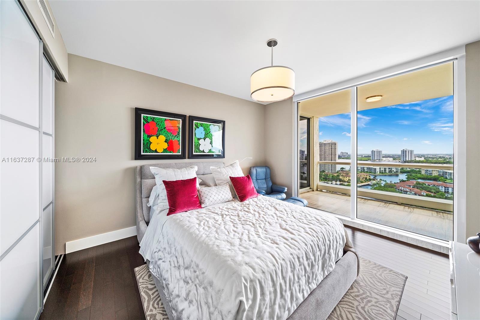 6000 Island Blvd # 2103