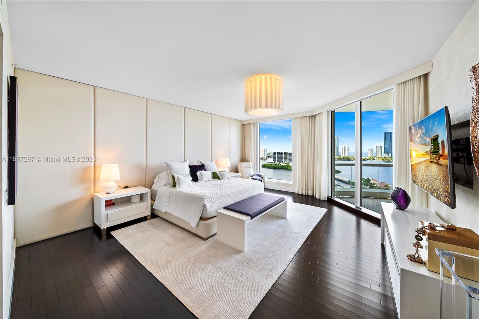 6000 Island Blvd # 2103