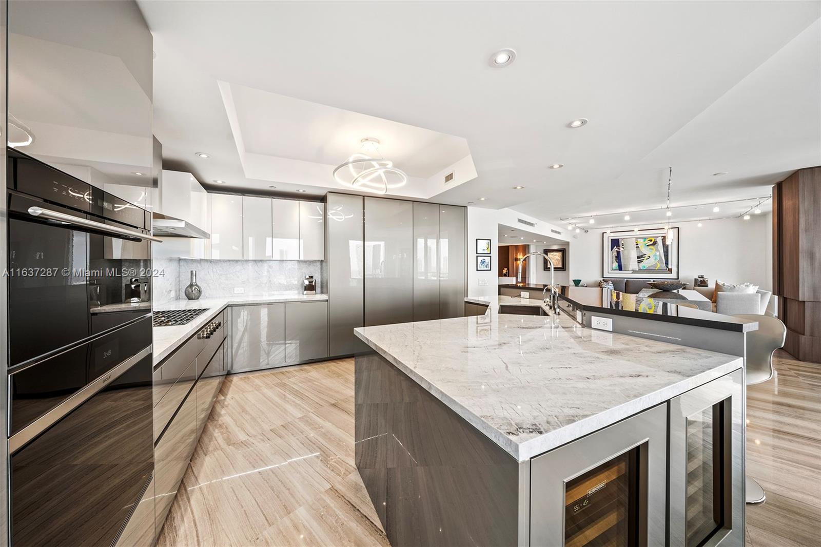 6000 Island Blvd # 2103