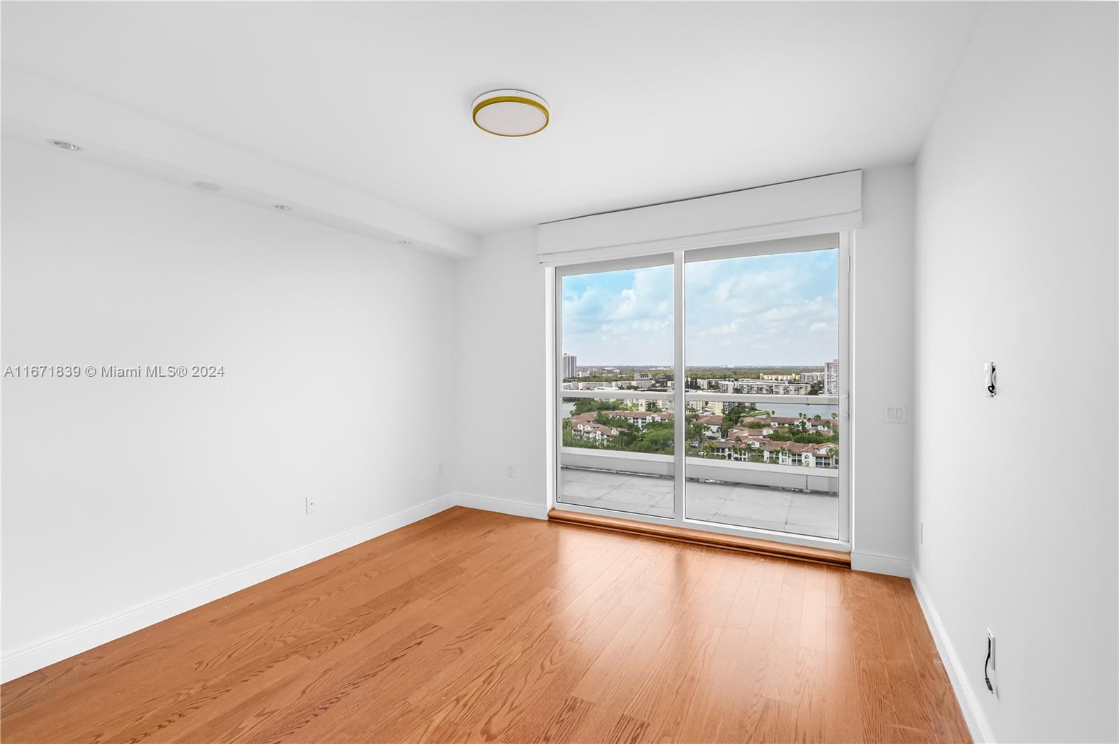 6000 Island Blvd # 1804