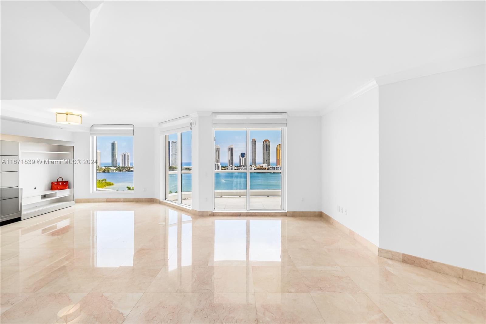 6000 Island Blvd # 1804