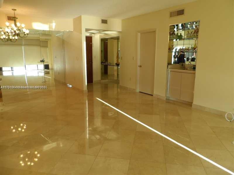 4000 ISLAND BL # 2503