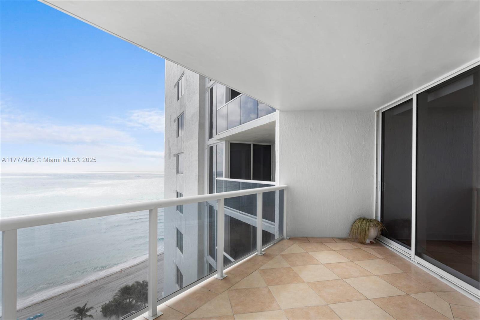 19111 Collins Ave # 1206