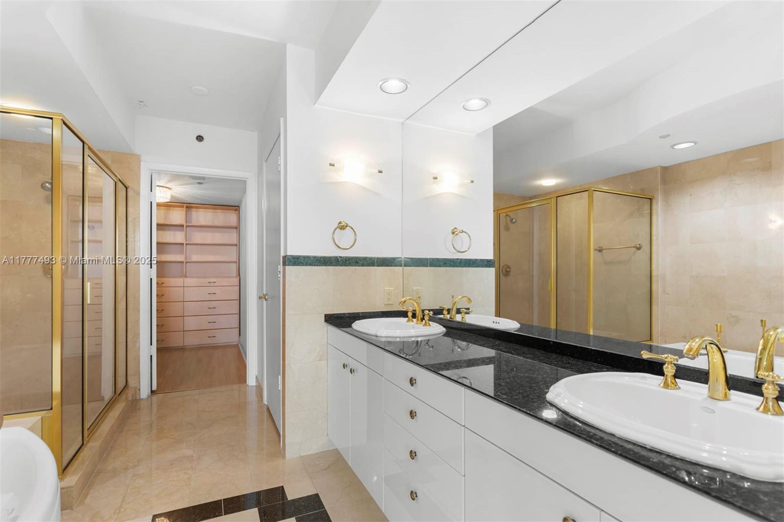 19111 Collins Ave # 1206