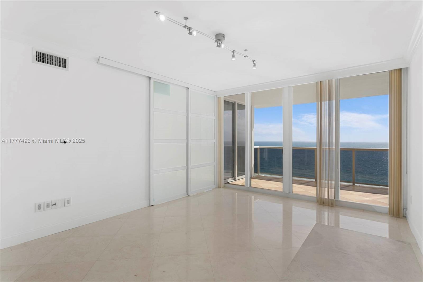 19111 Collins Ave # 1206