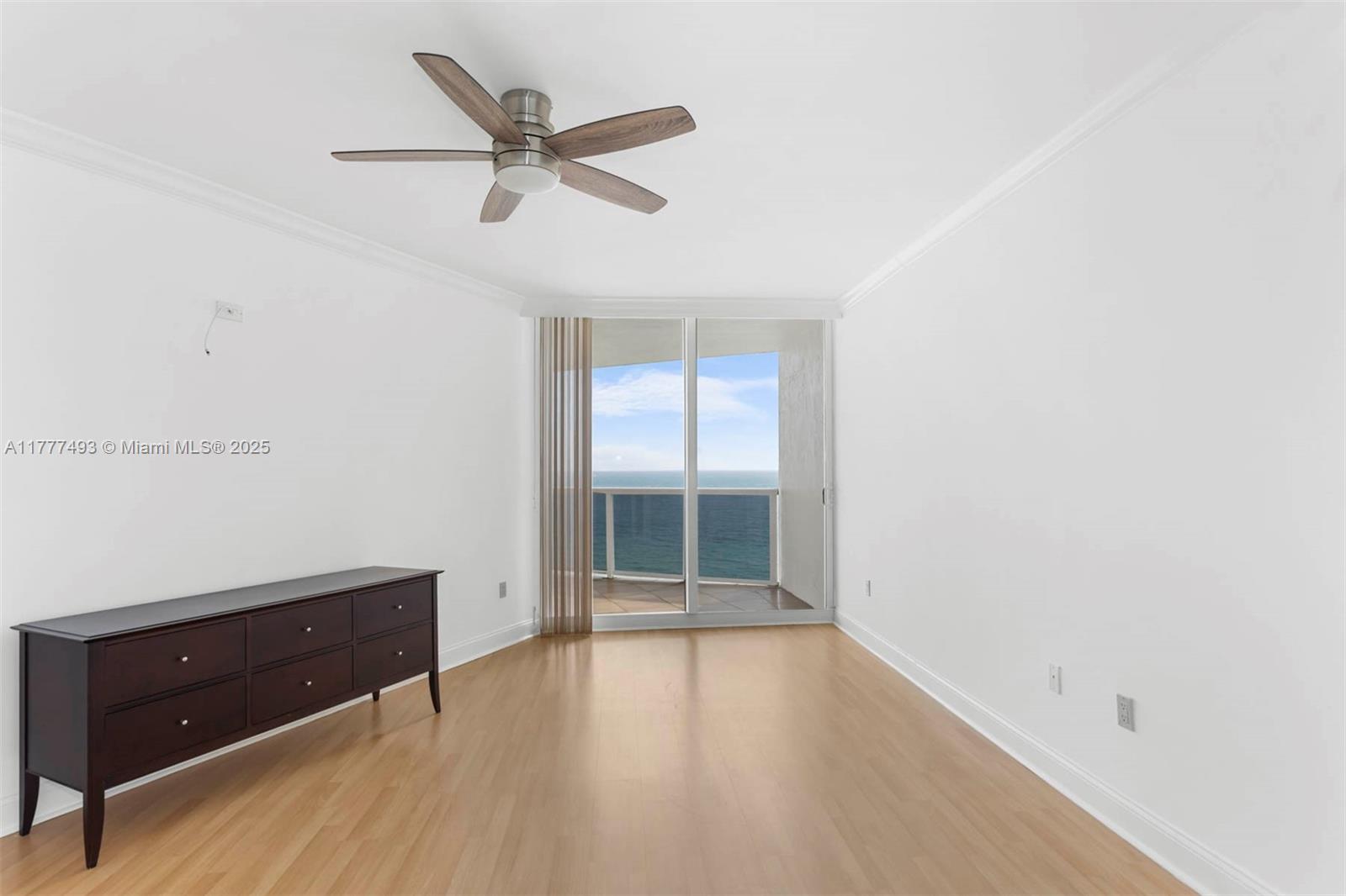 19111 Collins Ave # 1206