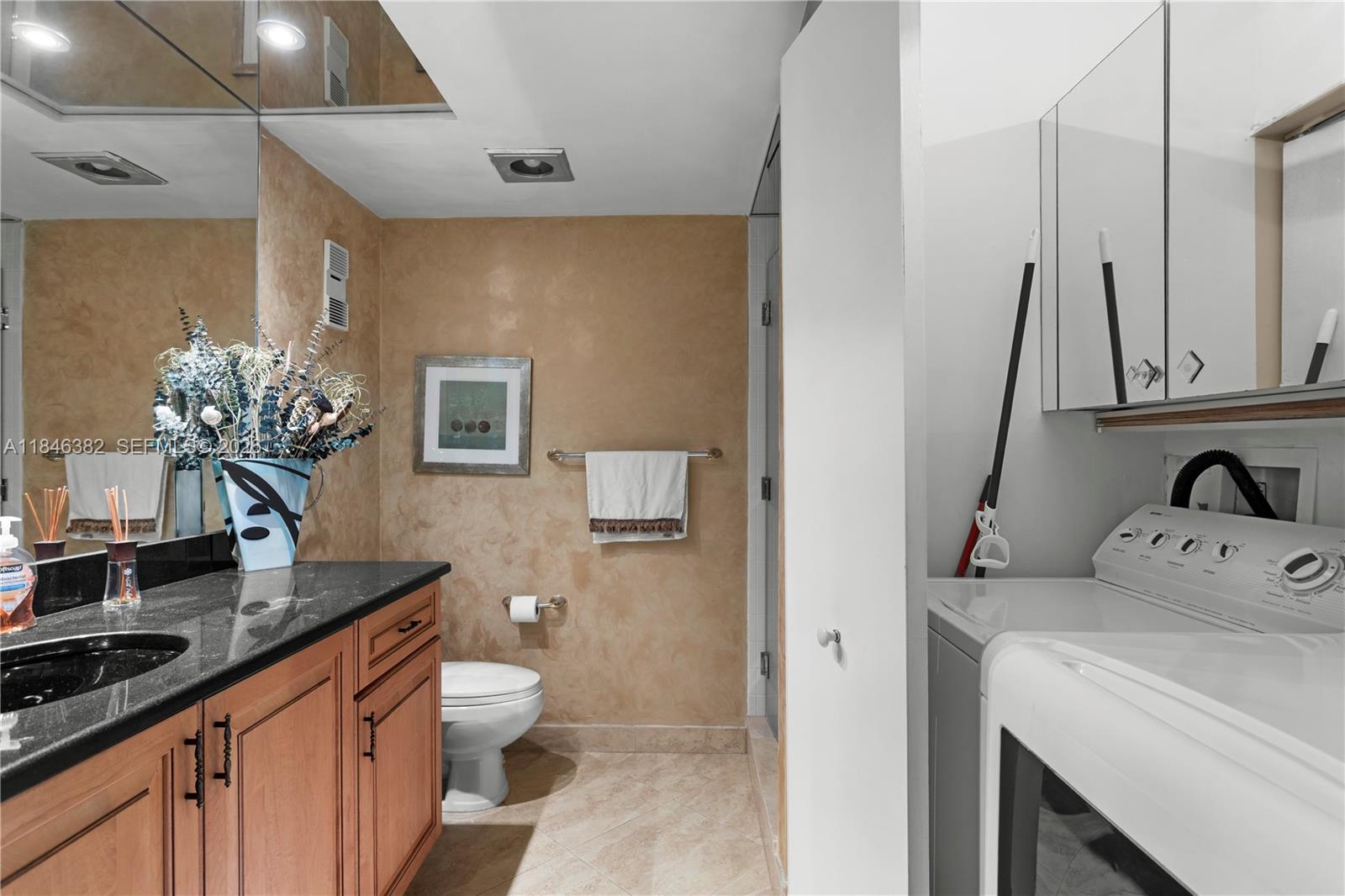 20281 E Country Club Dr # 207