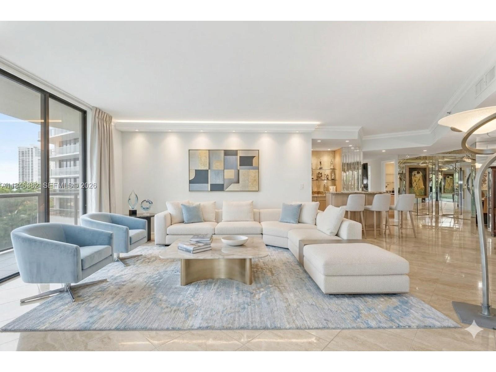 20281 E Country Club Dr # 207