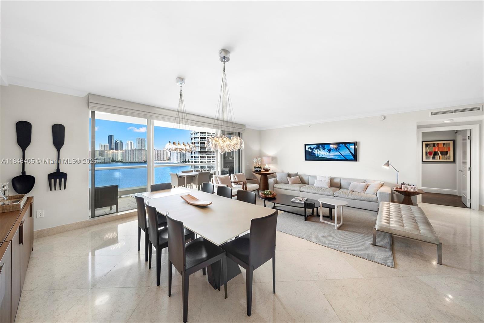 6000 Island Blvd # 1007