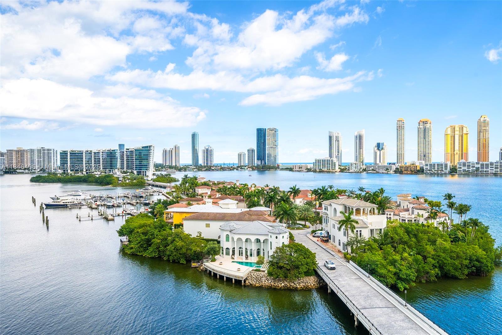 6000 Island Blvd # 1007