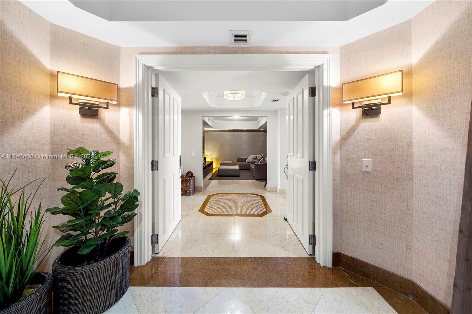 6000 Island Blvd # 1007
