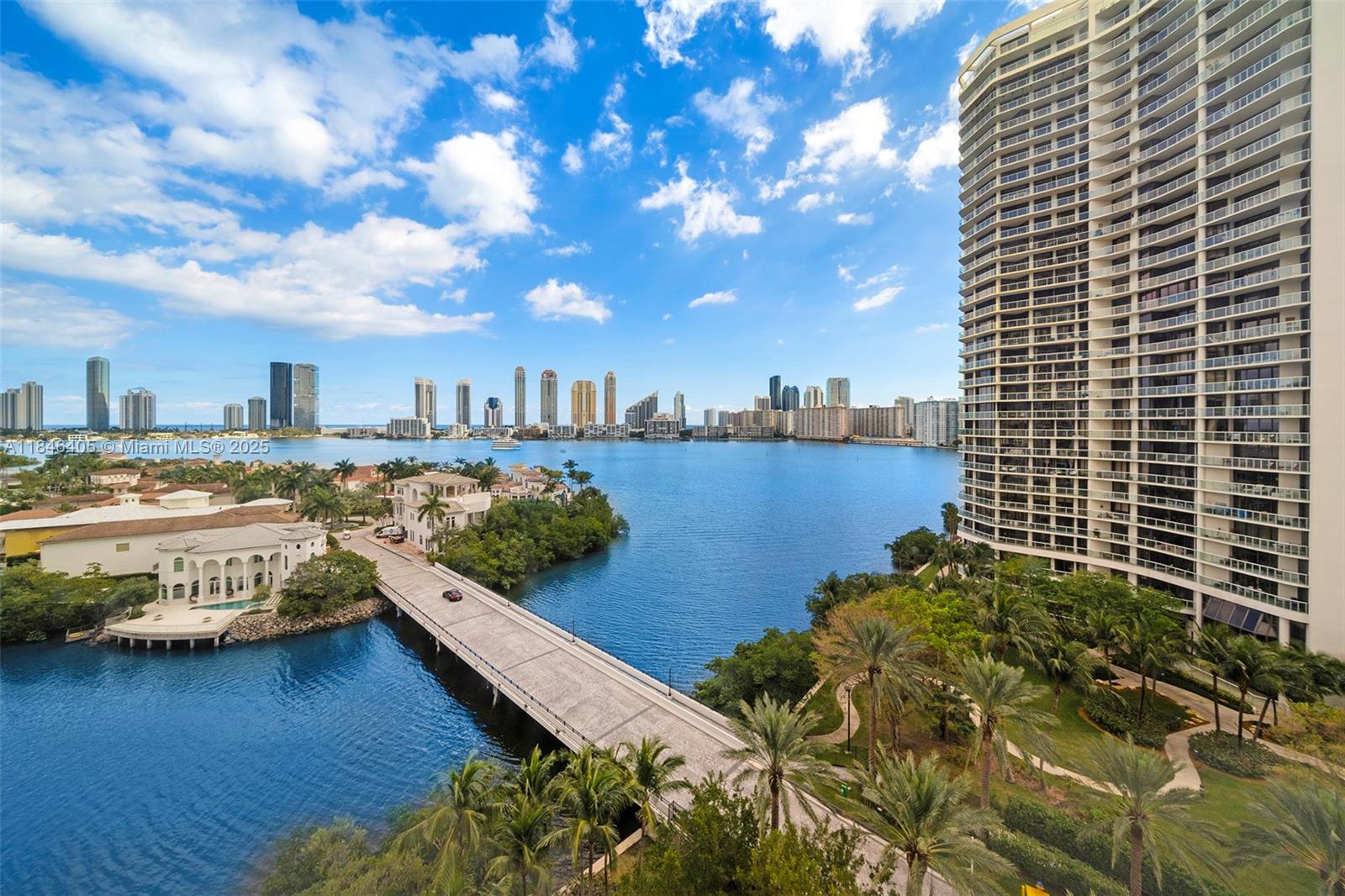 6000 Island Blvd # 1007