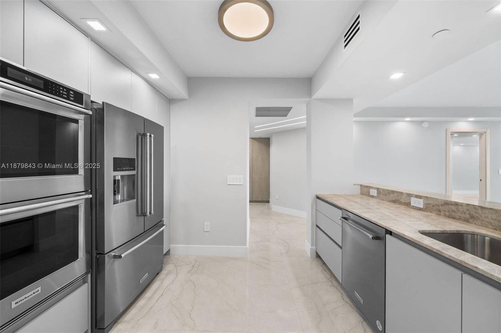 3301 NE 183rd St # 1805