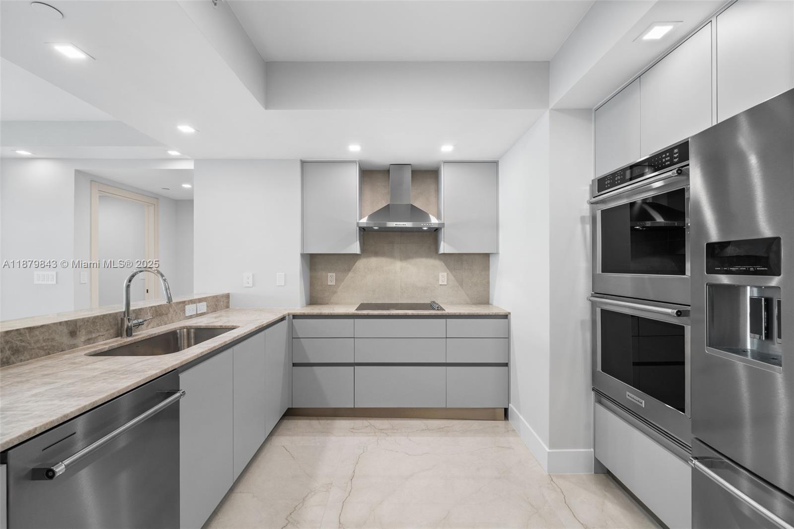 3301 NE 183rd St # 1805