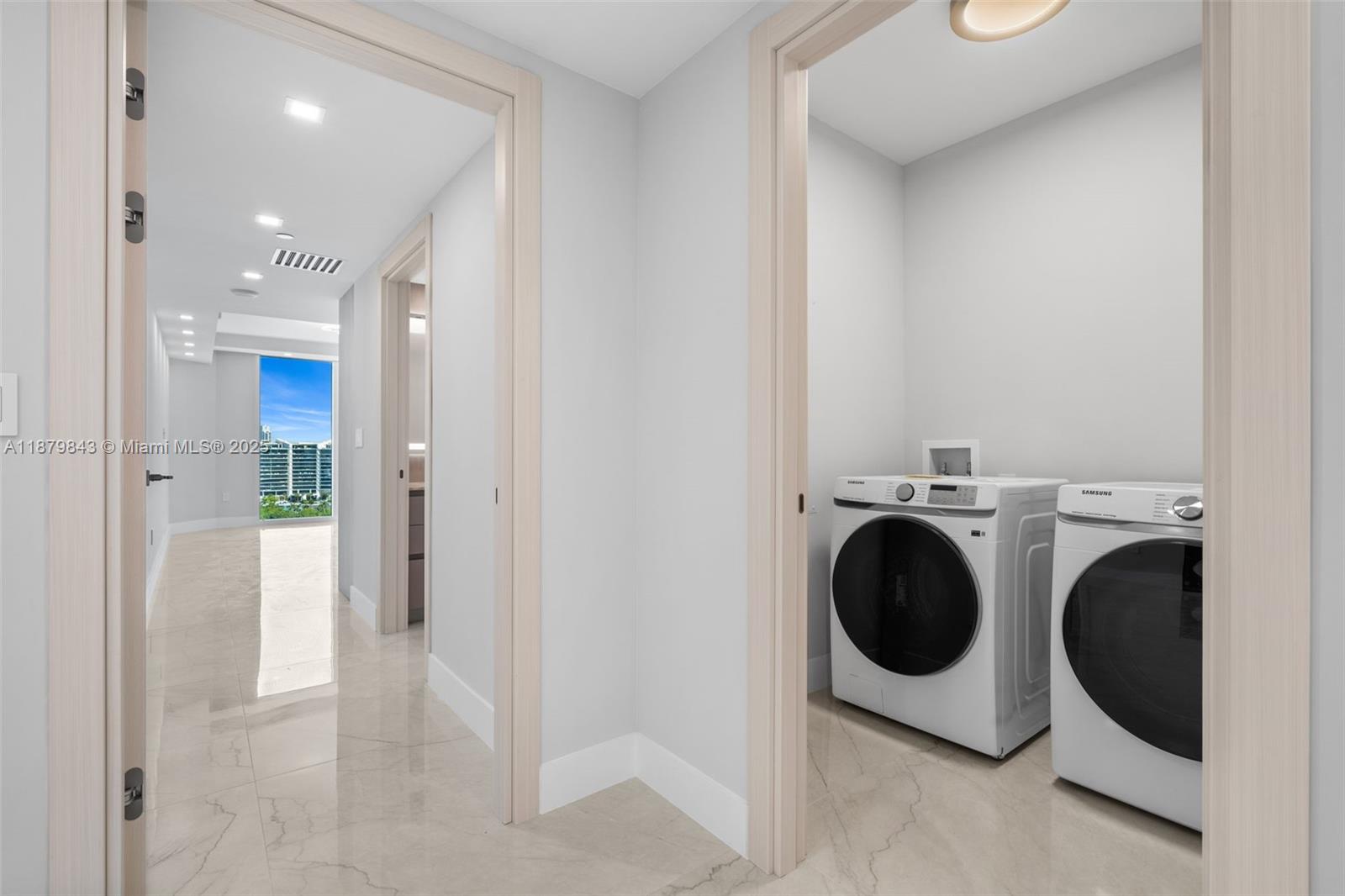 3301 NE 183rd St # 1805