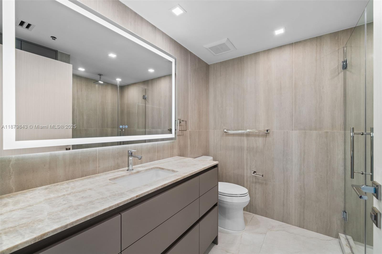 3301 NE 183rd St # 1805