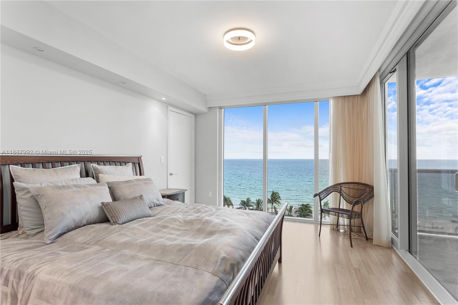 19111 Collins Ave # 604