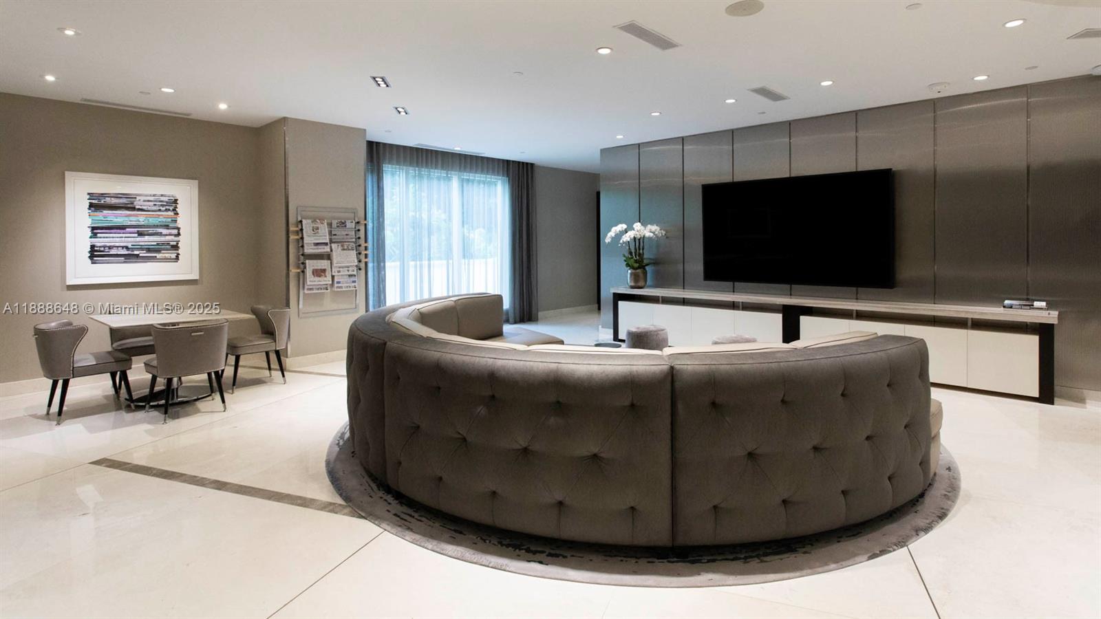 6000 Island Blvd # 203