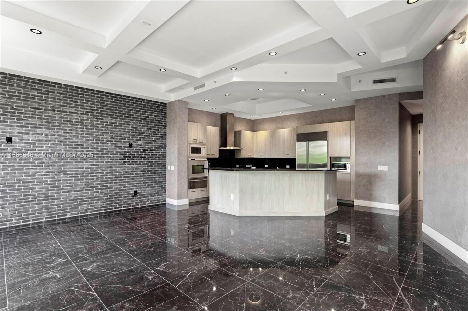 6000 Island Blvd # 203