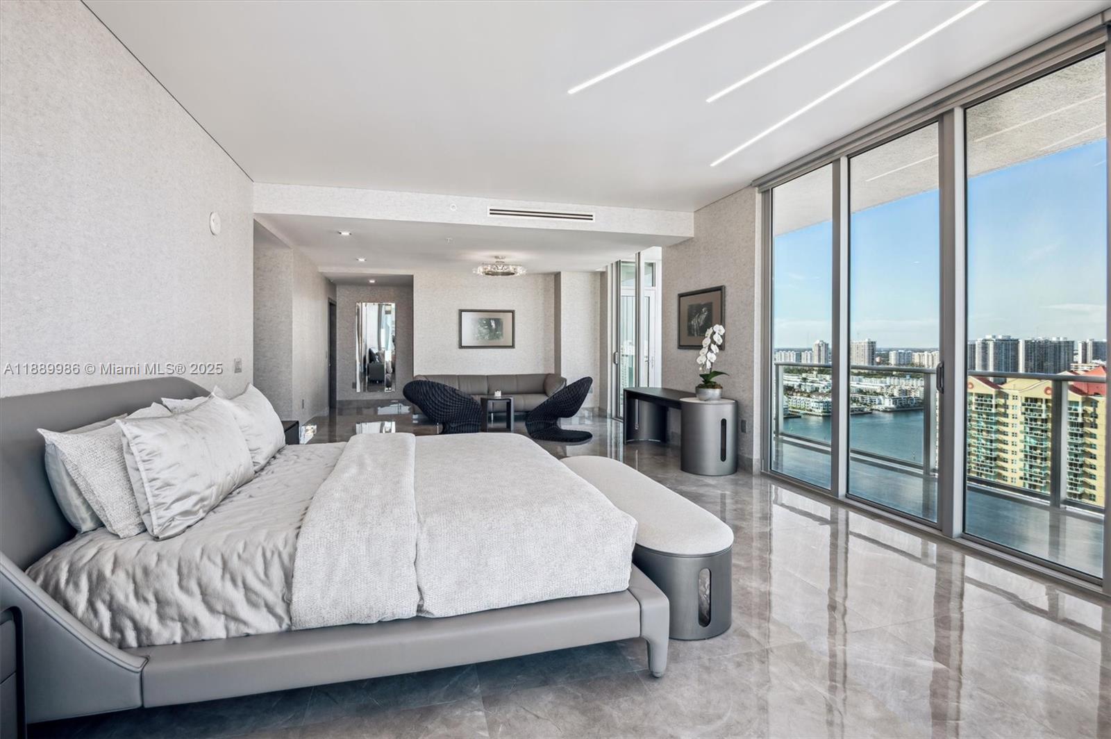 330 Sunny Isles Blvd Unit: 5-UPH04