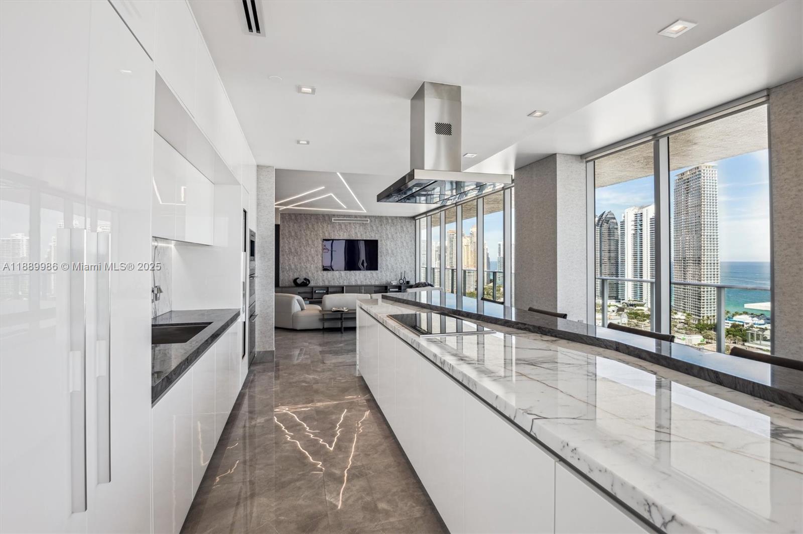 330 Sunny Isles Blvd Unit: 5-UPH04
