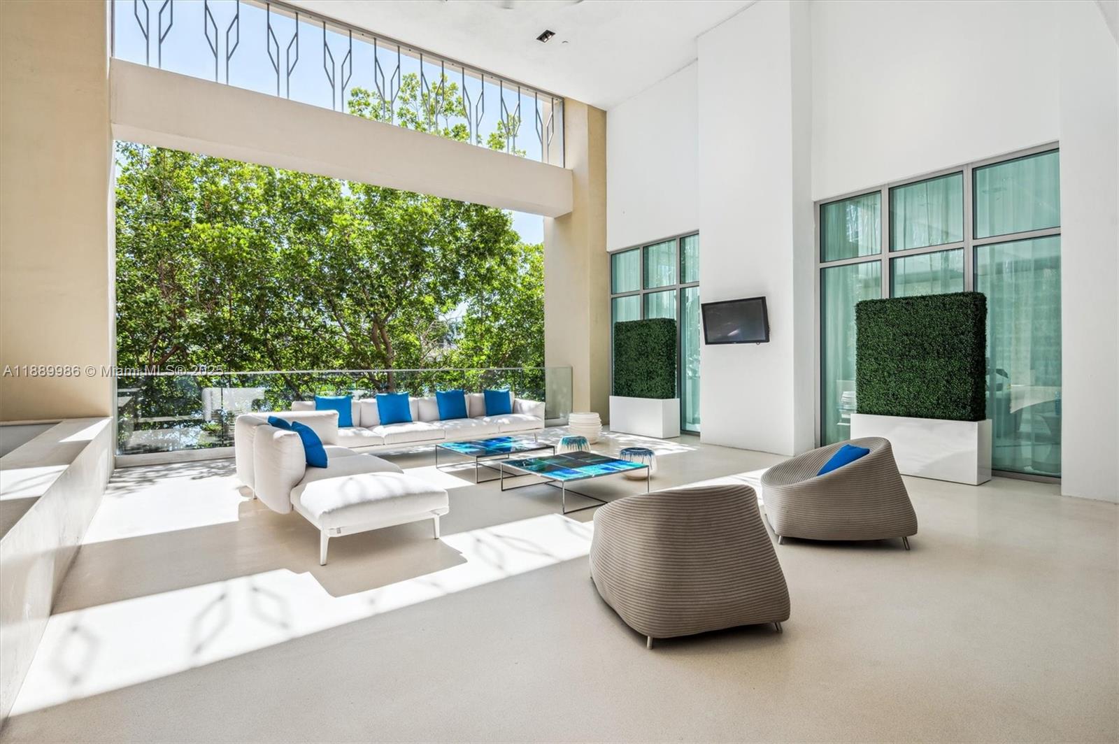 330 Sunny Isles Blvd Unit: 5-UPH04