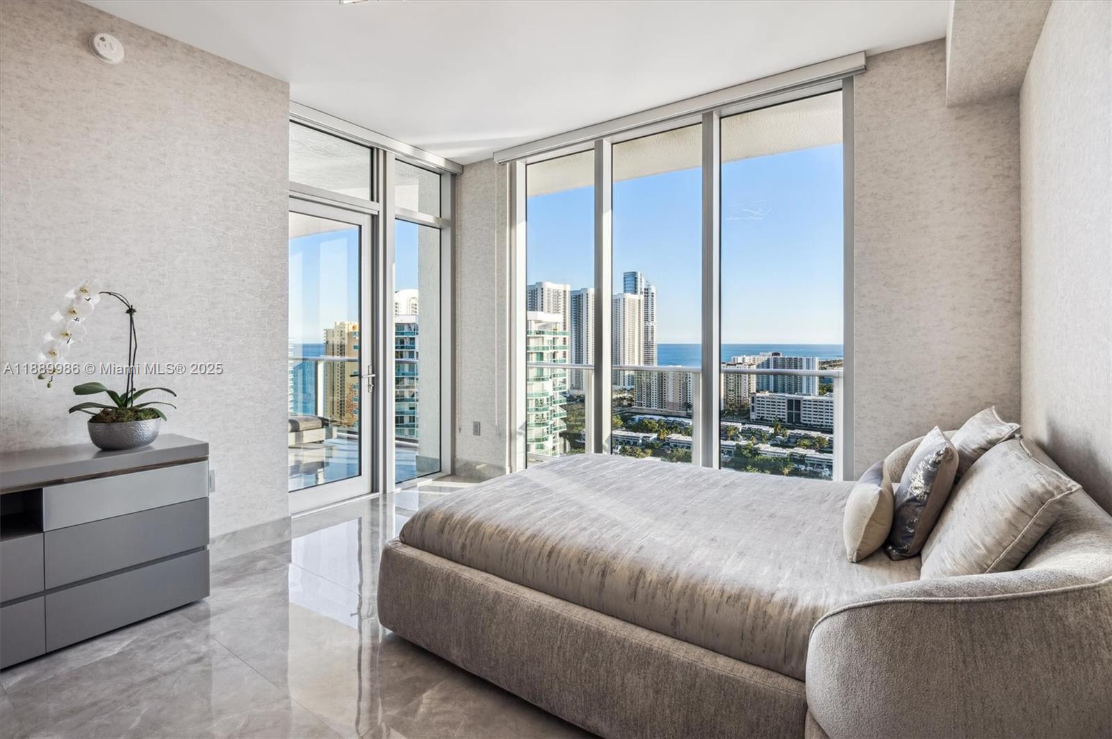 330 Sunny Isles Blvd Unit: 5-UPH04