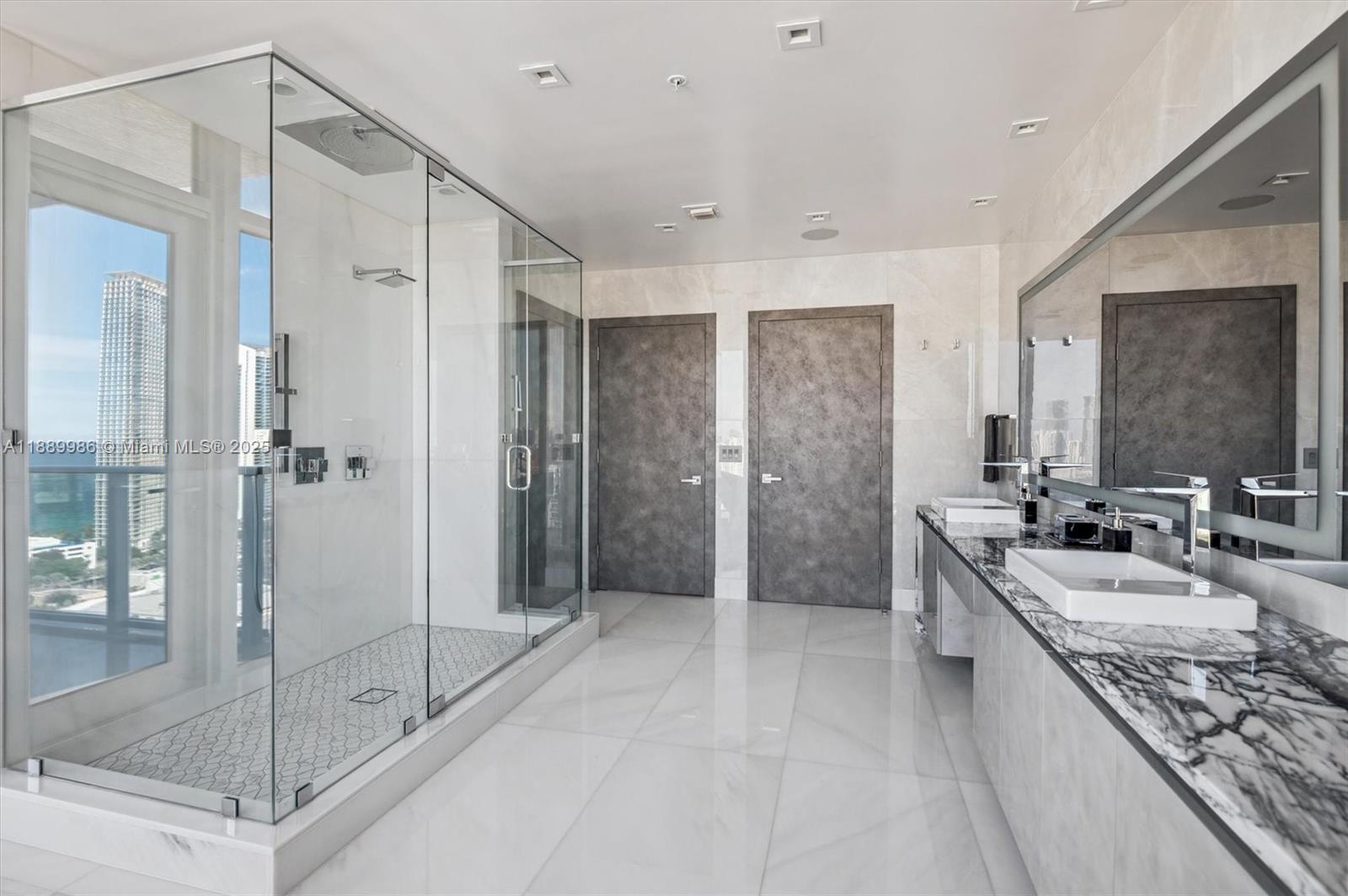 330 Sunny Isles Blvd Unit: 5-UPH04