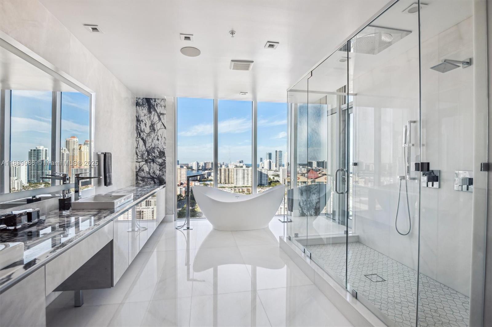 330 Sunny Isles Blvd Unit: 5-UPH04