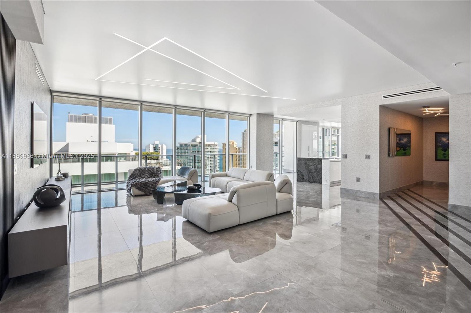 330 Sunny Isles Blvd Unit: 5-UPH04
