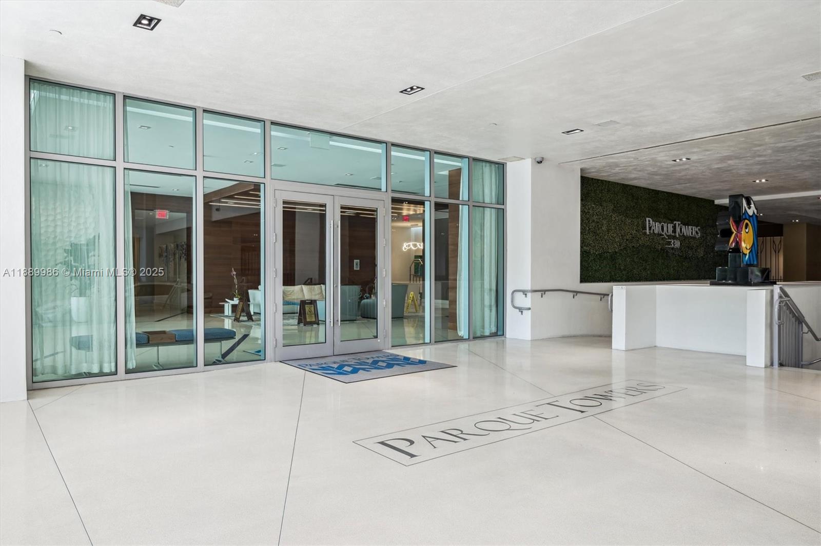 330 Sunny Isles Blvd Unit: 5-UPH04