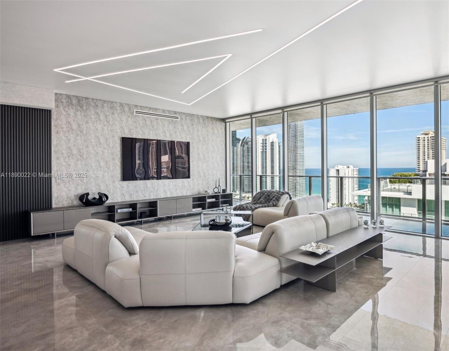 330 Sunny Isles Blvd Unit: 5-UPH04
