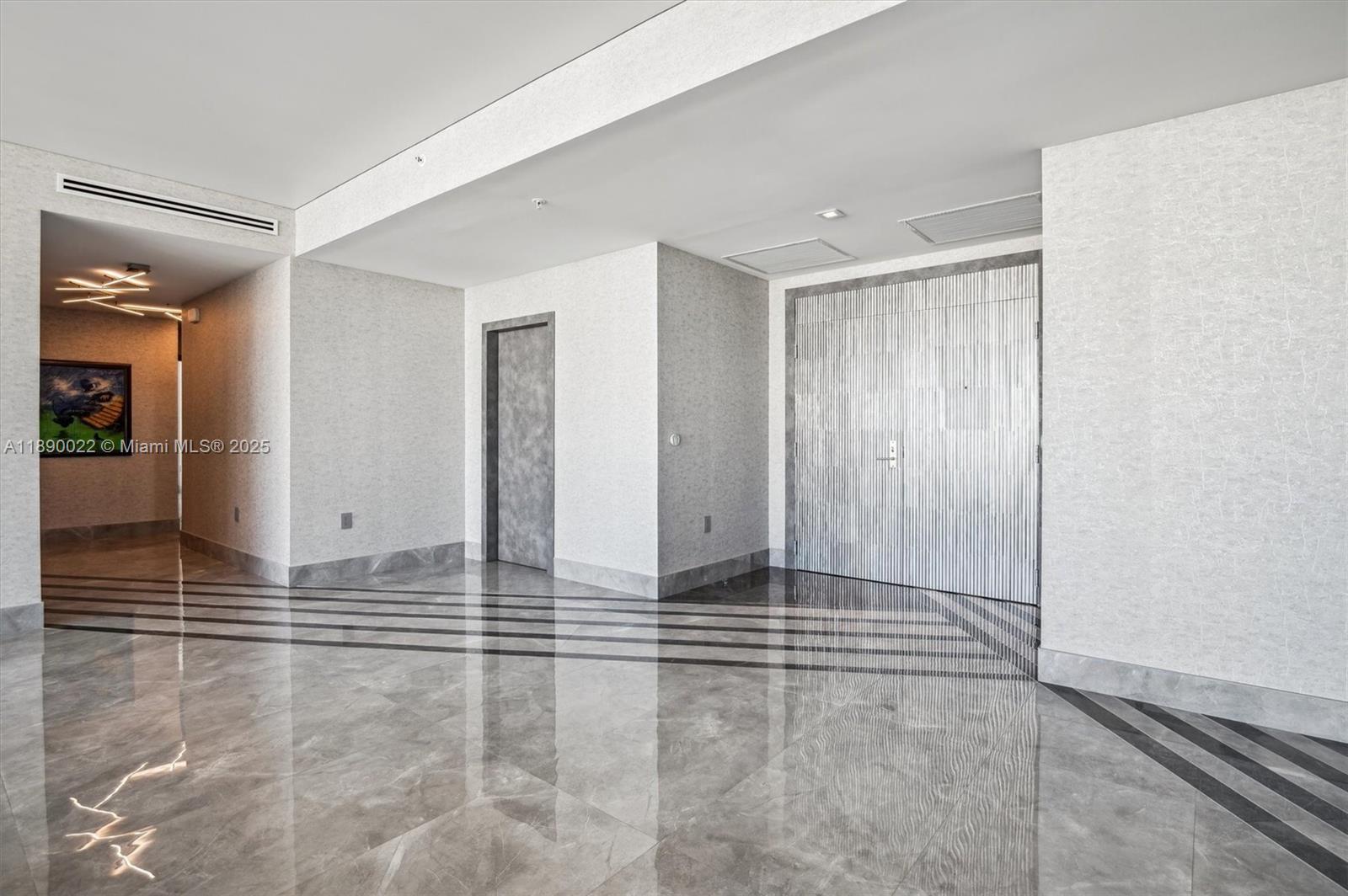 330 Sunny Isles Blvd Unit: 5-UPH04