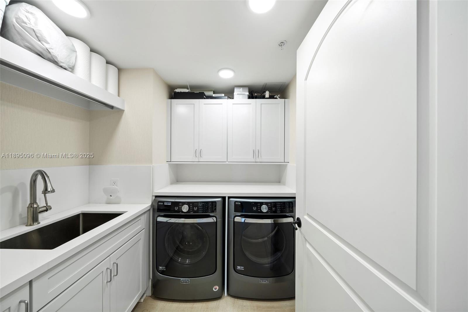 6000 Island Blvd # 1803