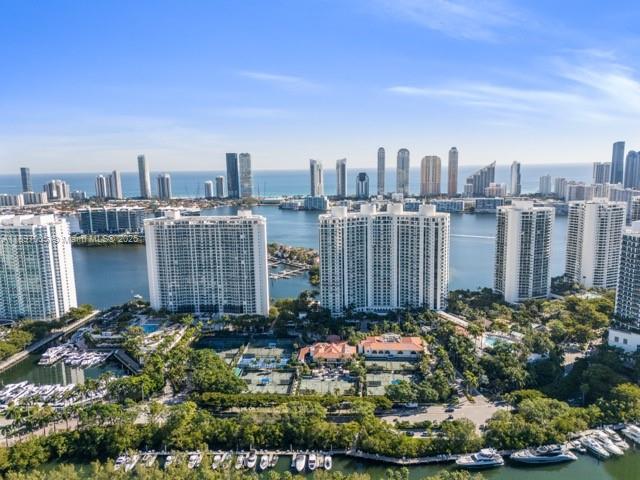 6000 Island Blvd # 2507