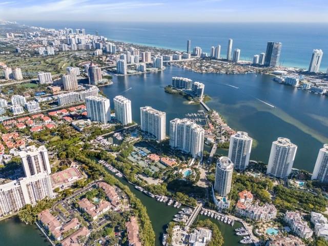 6000 Island Blvd # 2507