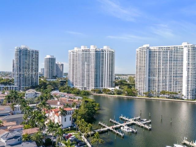 6000 Island Blvd # 2507